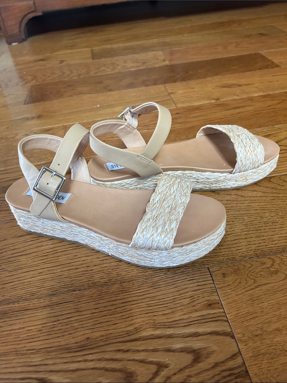 Steve Madden Neutral Beige Espadrille Platform Sandals Size 9